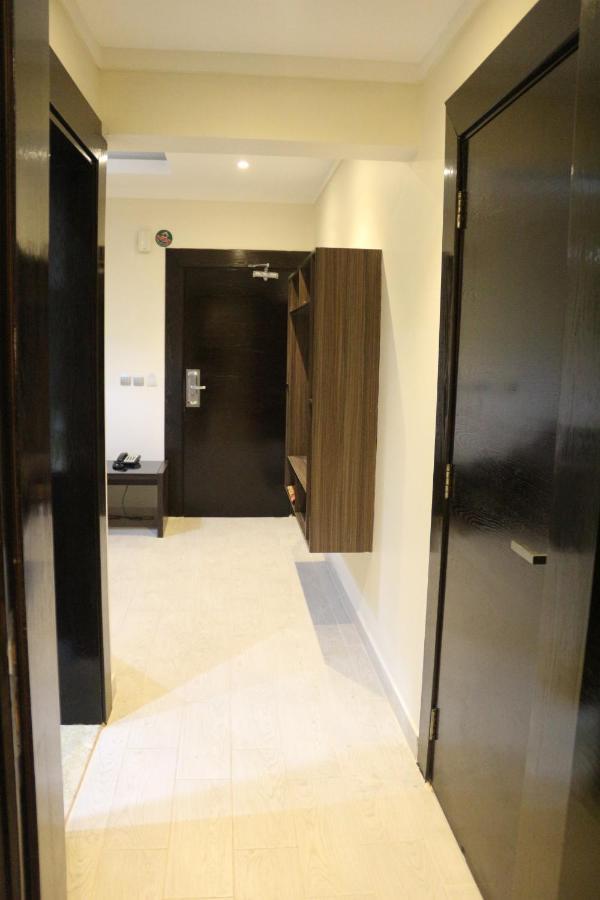 Valencia Hotel Suites Al-Hobar Kültér fotó